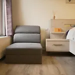 La Bergerie - Maison Chaleureuse Pour 7 Personnes بيت للعطل Erquelinnes